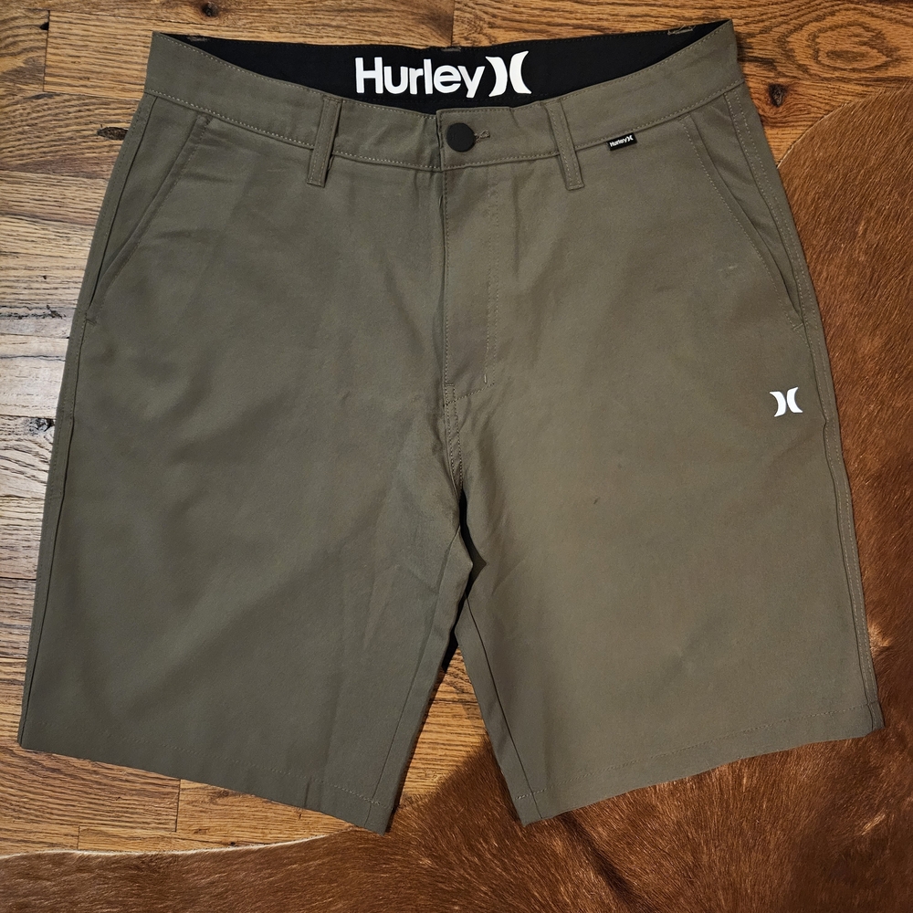 Hurley Boardwalk Shorts – Kahki, 9” Inseam – Size 32
